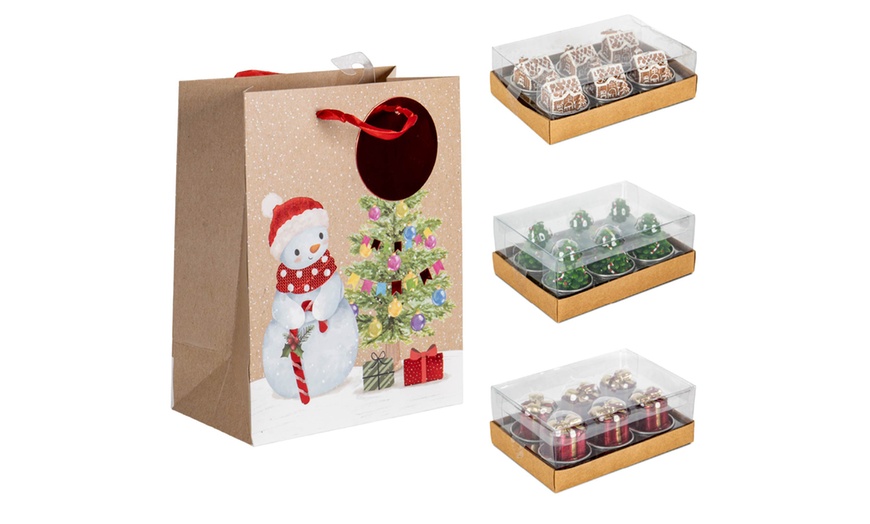 Image 2: Set mit 18 3D-Weihnachts-Teelichtern – inklusive Geschenktasche