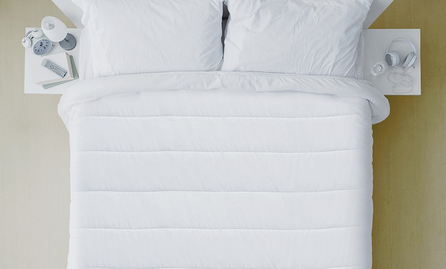 Image 1: Couette blanche en duvet d’hiver
