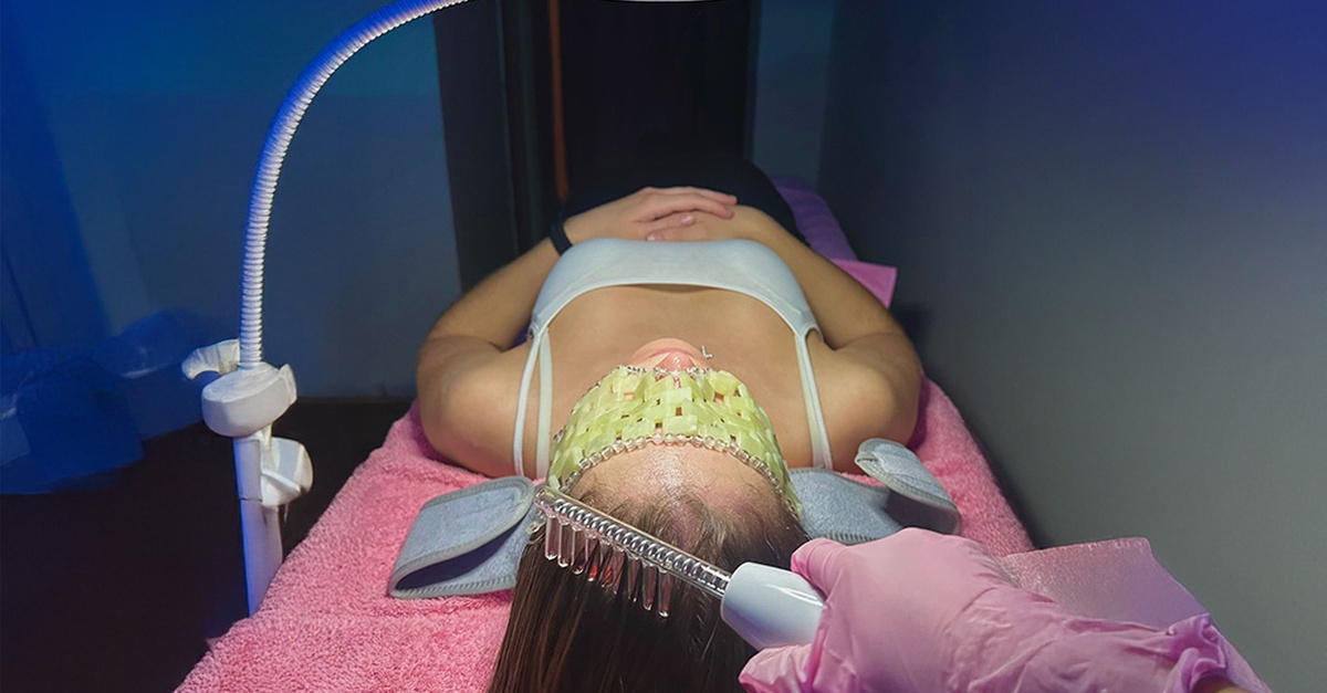 Sesión de spa facial con limpieza en Madrid
