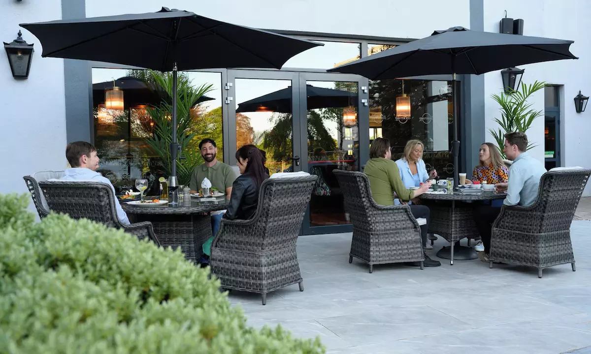 County Wexford: Stay for 2 with Breakfast & Bottle of Prosecco