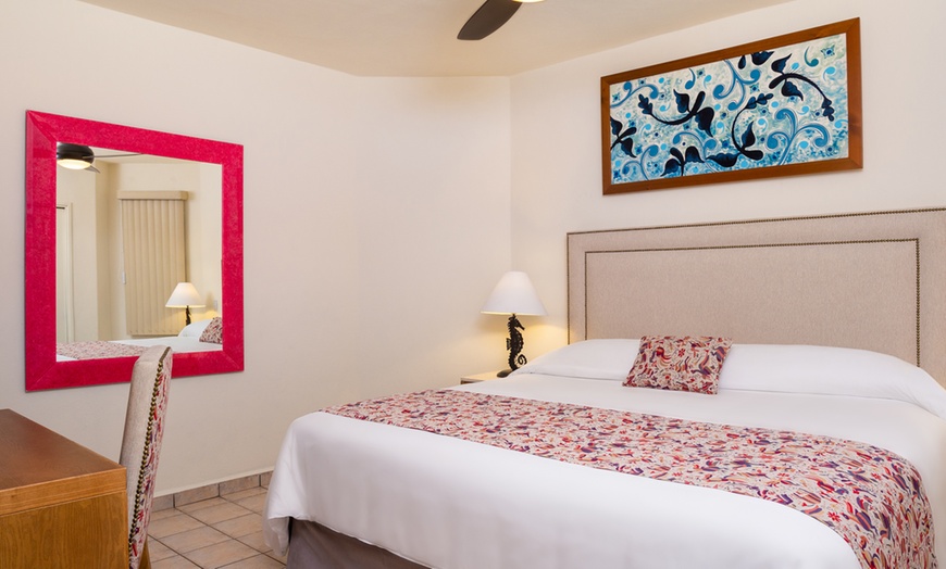 Image 13: Member-Only Deal: Cabo San Lucas Beach Resort & Spa: All-Inclusive