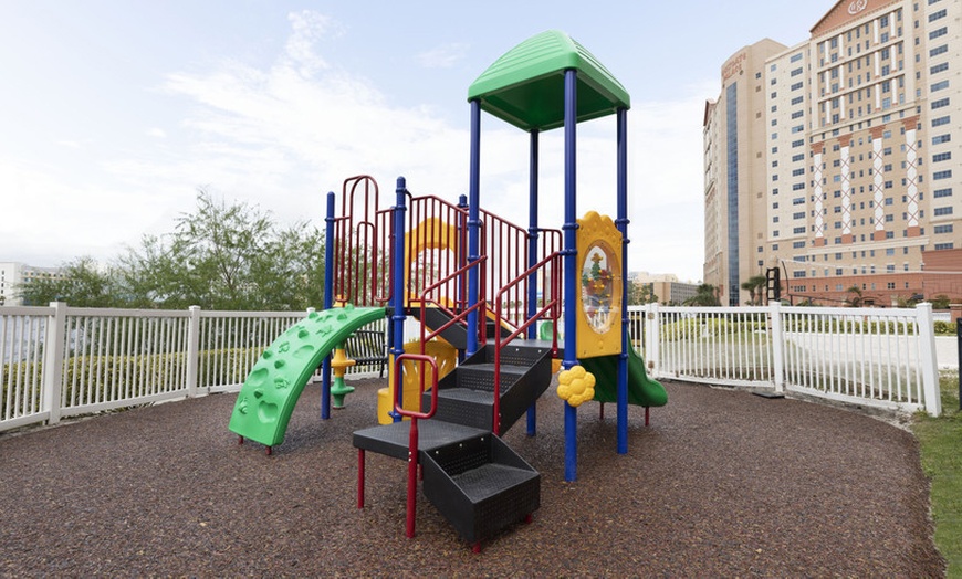 Image 12: 4* Resort in the I-Drive District With Complimentary Universal Shuttle