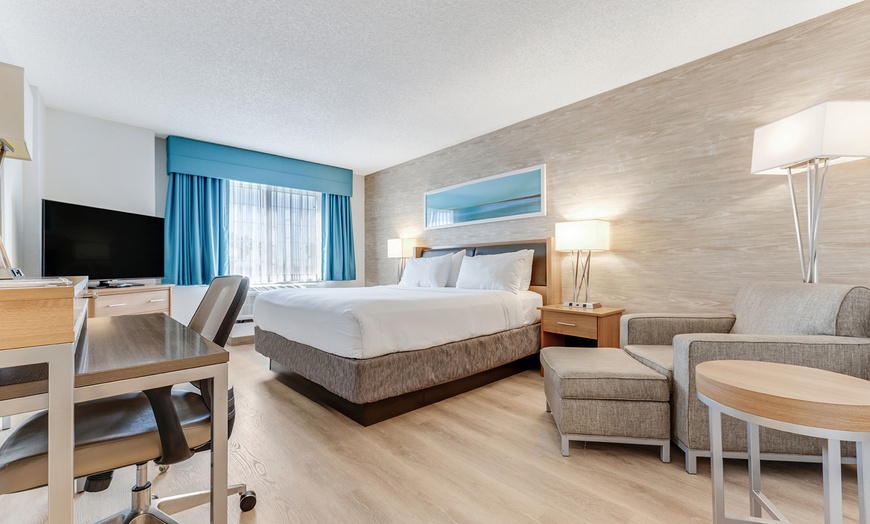 Image 4: Stay at Sonesta Anaheim Resort Area, Anaheim, CA