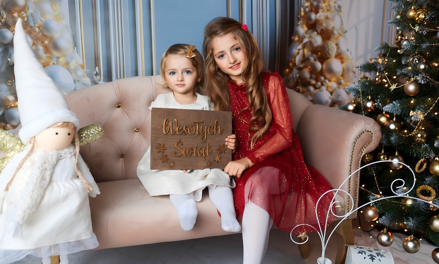 Image 3: Świąteczna sesja fotograficzna – 5, 10 lub 15 zdjęć w studiu