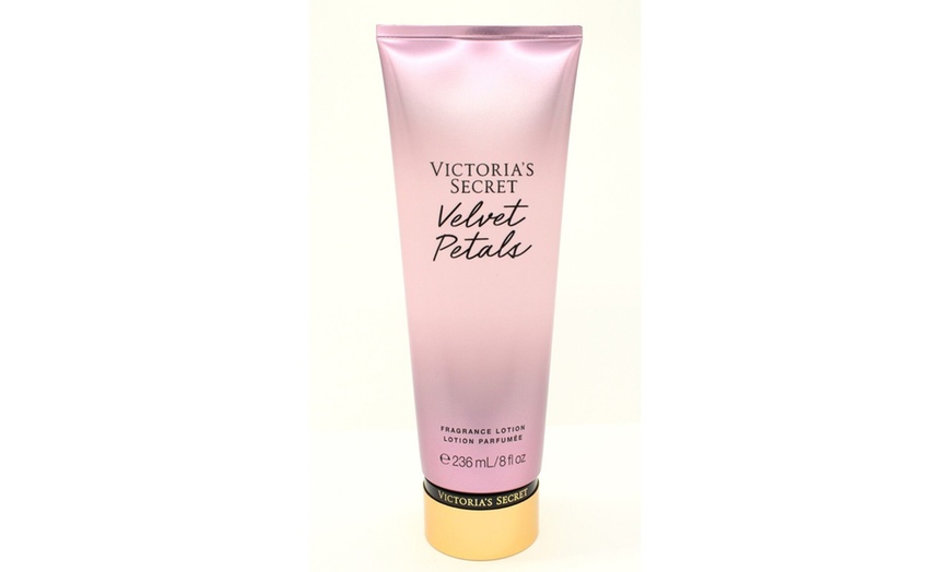 Image 22: Victoria’s Secret body mists & lotions