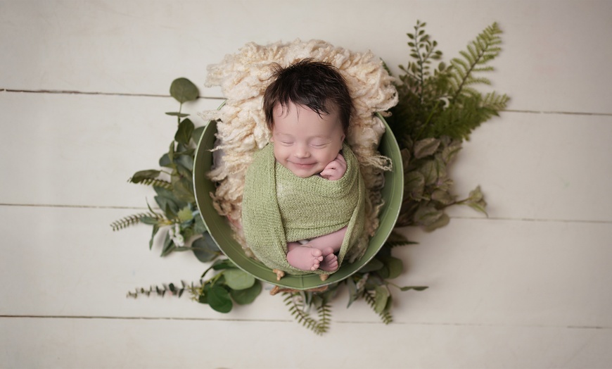 Image 7: Treasure Tiny Details: Newborn Studio Photoshoot with Prints