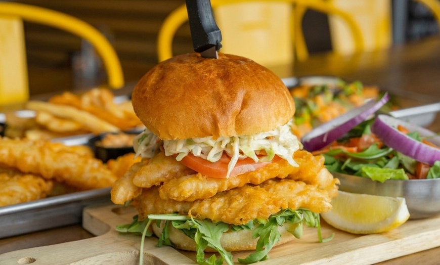 Image 6: Enjoy C$50 or C$100 Towards Food and Drinks at Joey's Fish Shack  