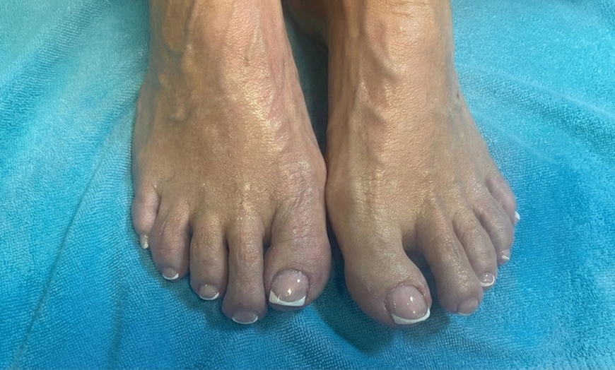 Image 5: Pamper Yourself: Dazzle Dry Manicure, Luxury Dry Pedicure/Gel Manicure