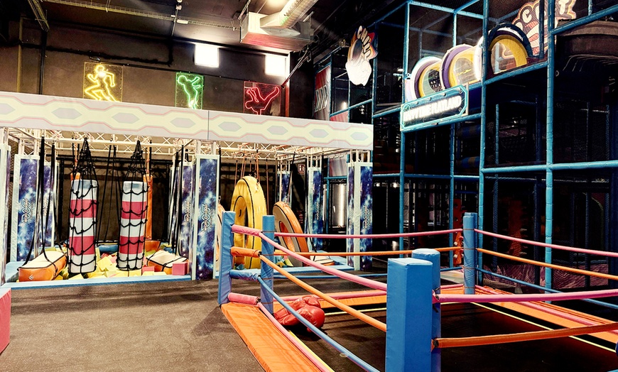 Image 4: Acceso de 1 hora a parque de camas elásticas para 1 persona