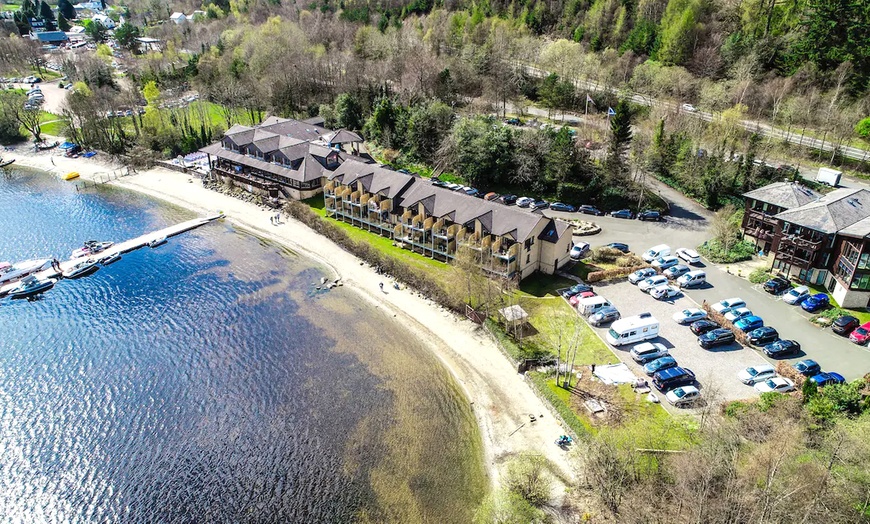 Image 2: Loch Lomond: 4* Stay with Full Scottish Breakfast and Optional Dinner