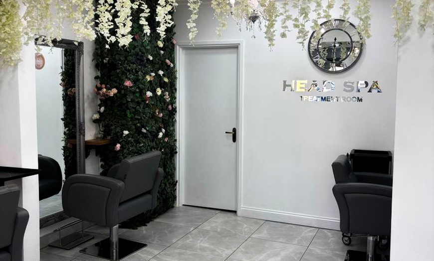 Image 5: Relax with a Japanese Head Spa at Heads Up Hairdressers-Save Up to 43%