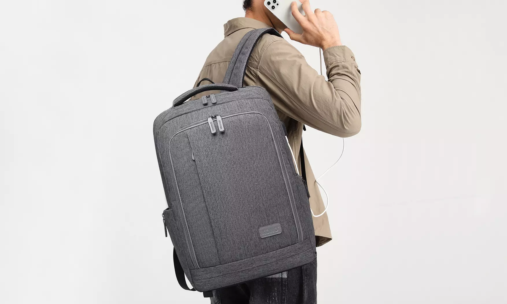 Zaino multiscomparto Kono con porta USB