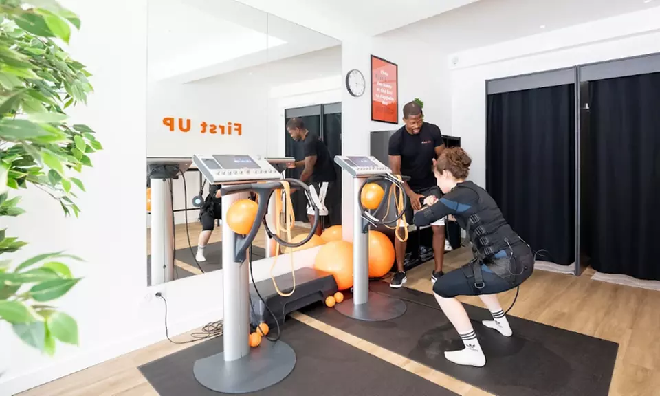 Séances d’électrostimulation EMS de 20 min avec coaching avec First Up Lyon 4 (jusqu'à 51% de remise) - Primary Image