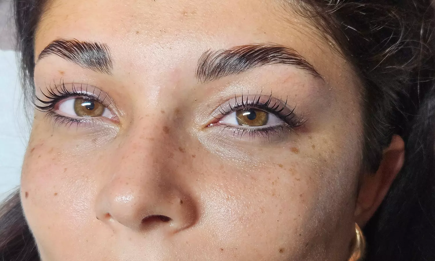 Lifting y tinte de pestañas o cejas con diseño y depilación