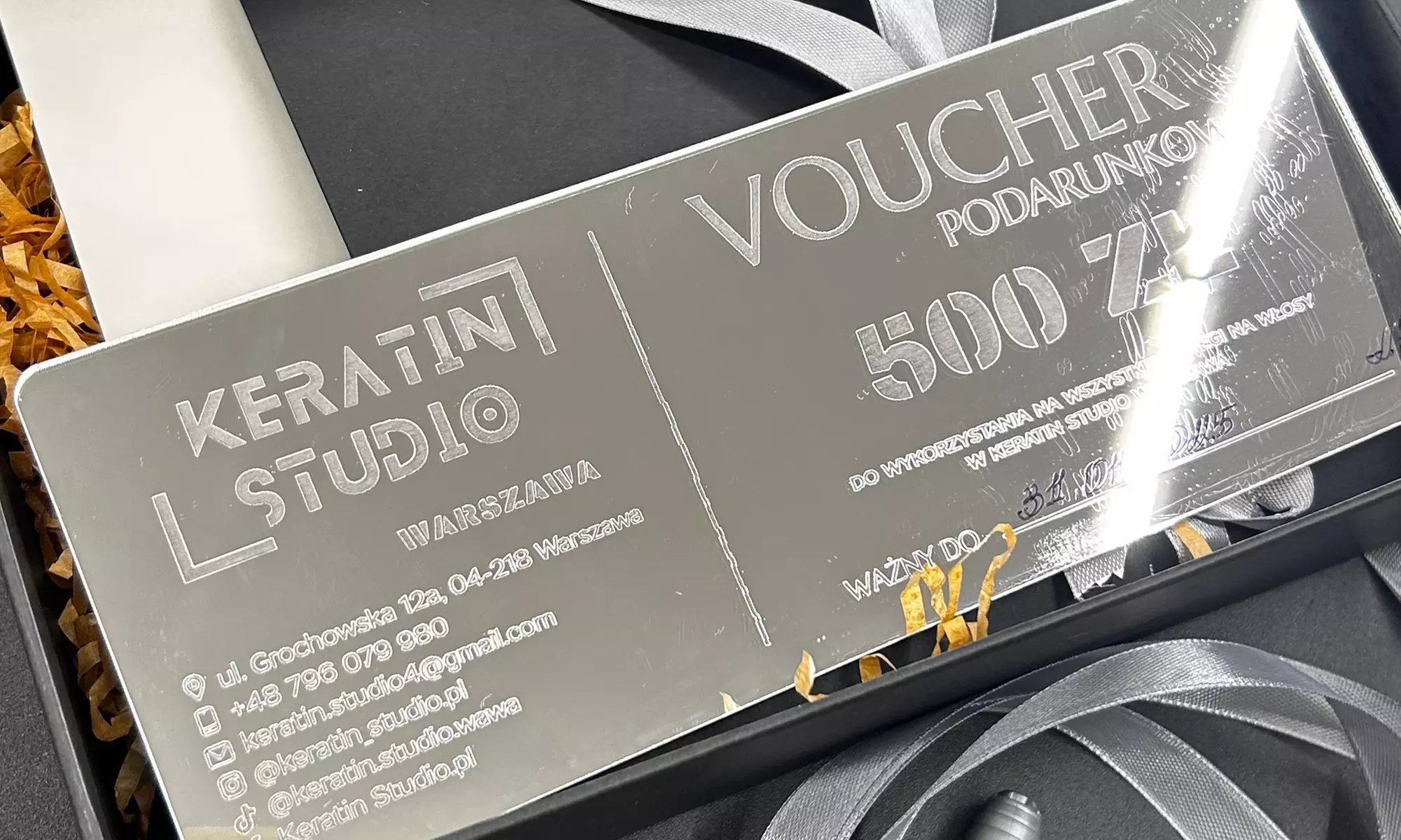 Zabiegi rekonstrukcji i regeneracji włosów w interwałach do 8 myć