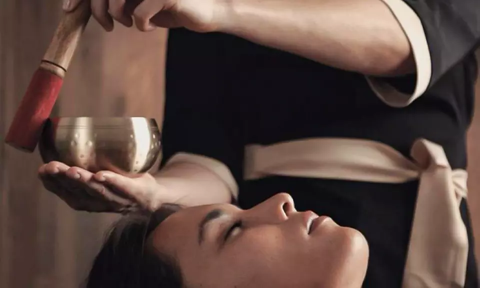 Rituales de bienestar de 60 o 90 minutos, con bombón y té, o paquete de 2 sesiones  hasta un 53% de descuento - Primary Image