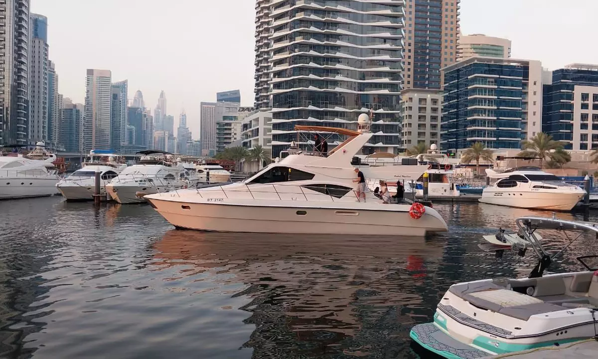 For One Child or One or Two Adults: Sharing Trip On A 50ft Boat