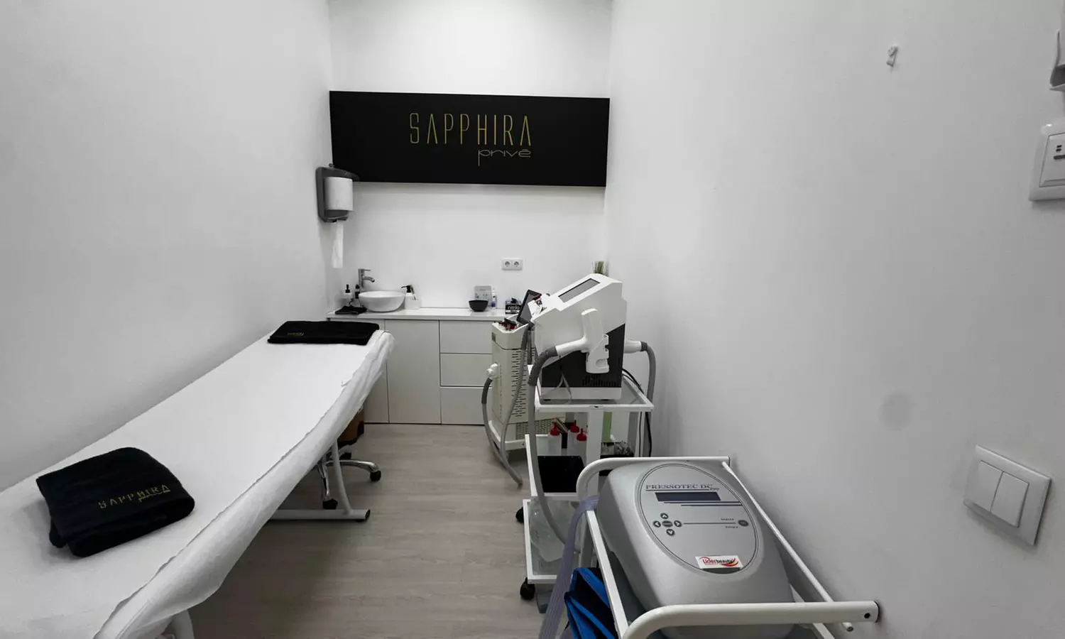 2 o 4 sesiones de lipoláser corporal efecto reductor en zona a elegir