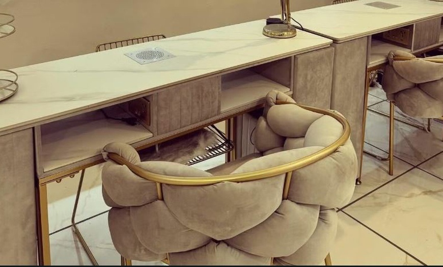 Image 5: Ultimate 45, 55 or 65 Min Japanese Headspa with Luxury Drink & Snack