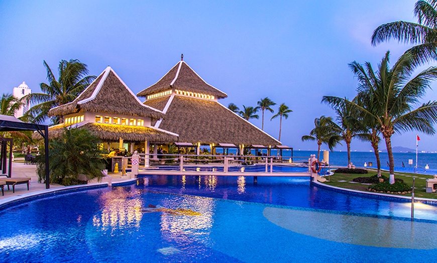 Image 10: ✈ 5-Night Part All-Inclusive Panama Vacation w/ Air from Travel by Jen