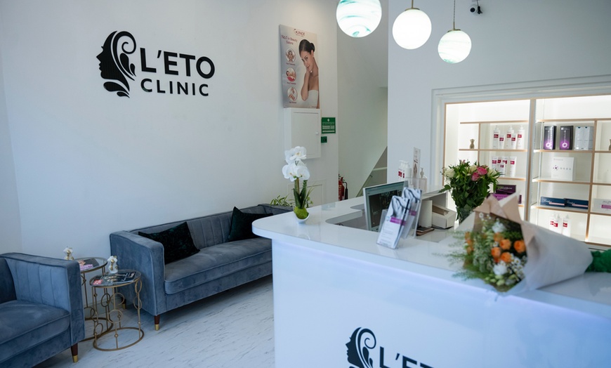 Image 2: Genuine Hydrafacial MD w/ LED Light Therapy & Optional Glysal Booster