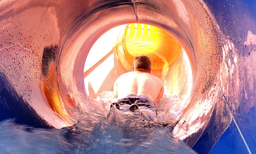 Image 10: Aquópolis Torrevieja: entrada de 1 día para infantil o adulto