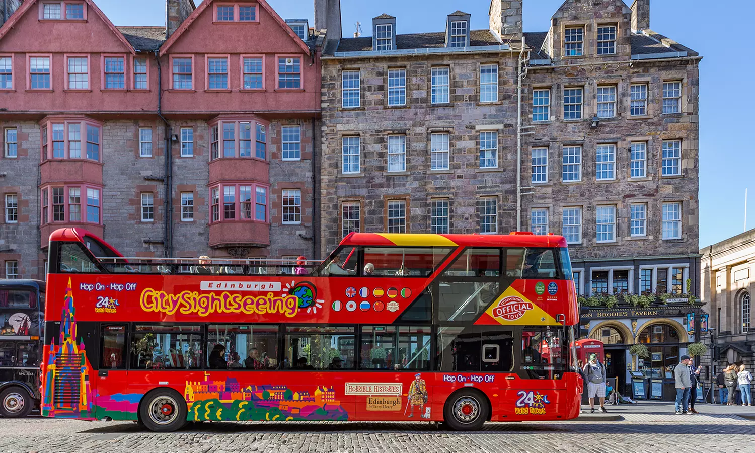 Hop On Hop Off Tour - Edinburgh at City Sightseeing