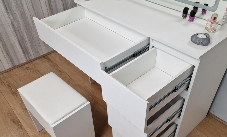 Image 4: LED Dressing Table with Mirror and Stool 