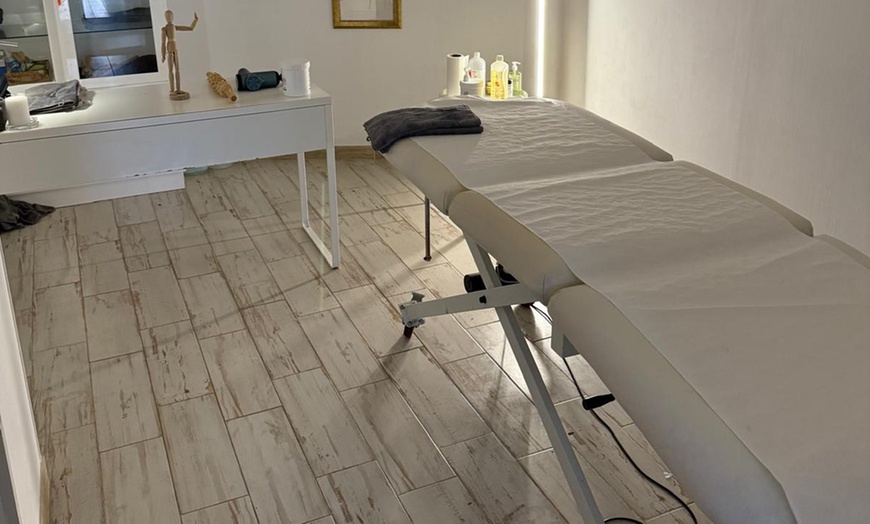 Image 4: 1 o 3 masajes a elegir de 30 o 60 minutos