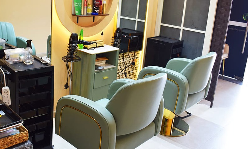 Image 5: Unwind with Basic Hammam, Hammam w/ Hair Wash, Blow Dry, & More