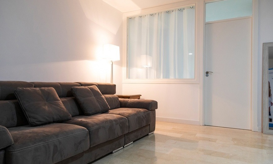 Image 8: Head spa pro de 60 minutos con limpieza facial, Indiba o Hifu 