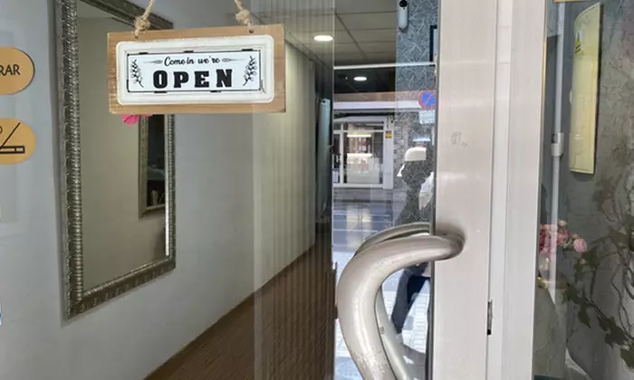 1 o 2 sesiones con radiofrecuencia Indiba y electroestimulación para 1