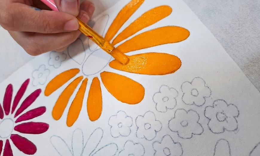 Image 5: Taller crea y pinta tu Tote Bag durante 2 horas con bebida incluida