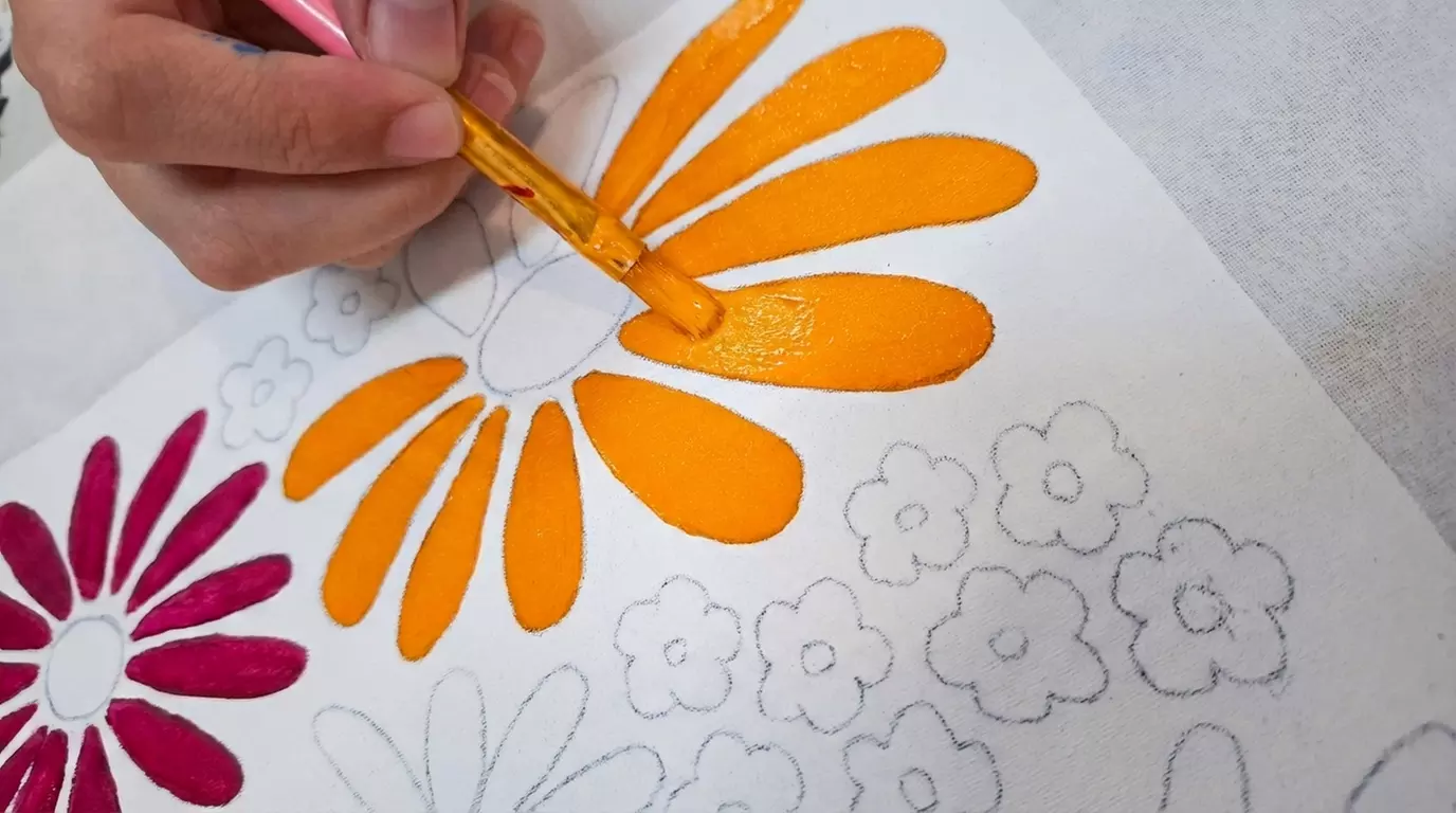 Taller crea y pinta tu Tote Bag durante 2 horas con bebida incluida