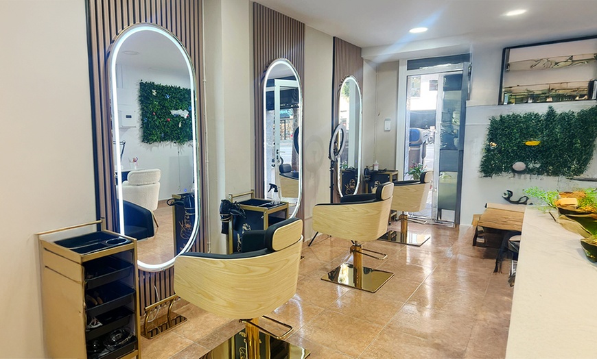 Image 2: Alisado de queratina con corte de puntas para diferentes melenas