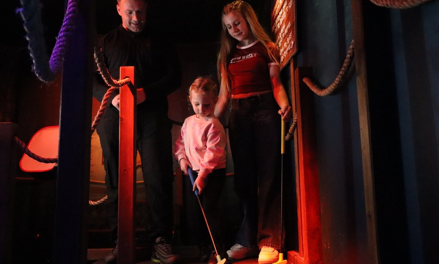 Image 2: Magical Mini Golf Adventure with a Non-Alco Potion Drink