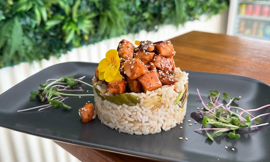 Image 10: Menú mediterráneo o de parrillada para 2 o 4 con postre y bebidas