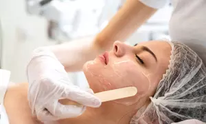 Piel radiante con Pin´Capsula: brillo, hidratación y firmeza con opción a máscara led, hasta 53% de descuento