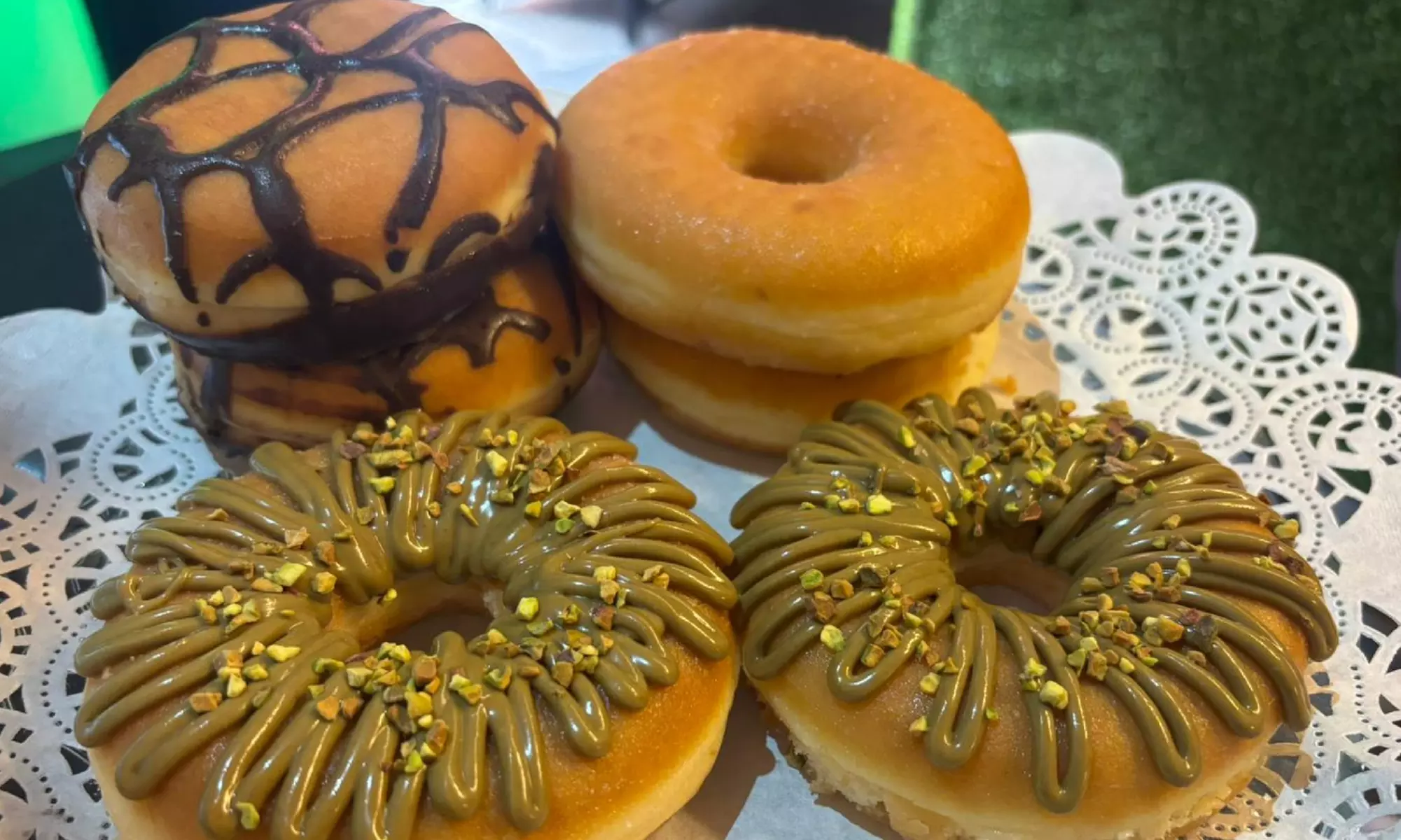 Menú de brunch para 2 o 4 con bebida fría y caliente, tosta y postre