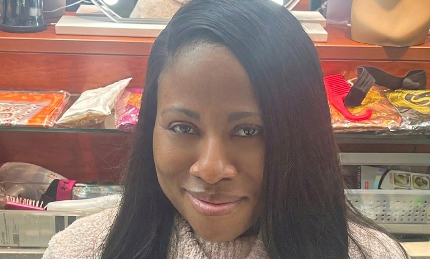 Image 2: Transform Your Look with a Closure or Frontal Wig Install