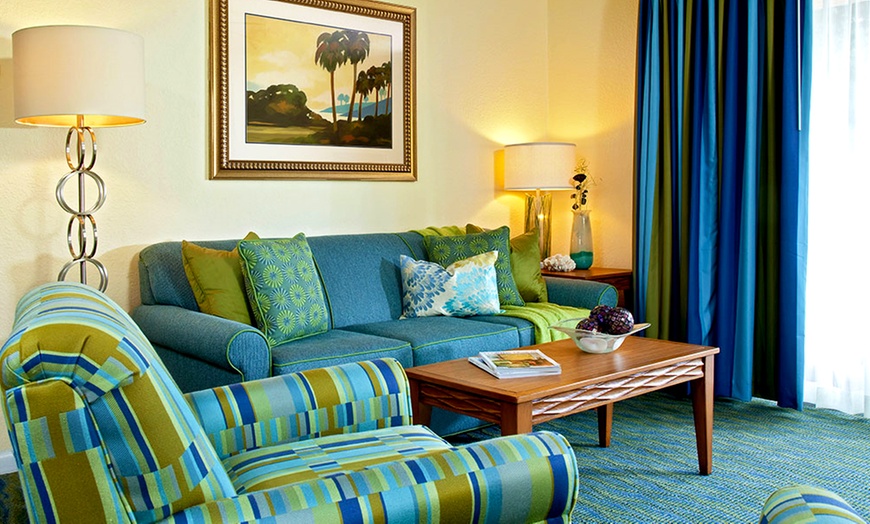 Image 7: Blue Tree Resort Hotel in Lake Buena Vista w/ Activities, Pool & Wi-Fi