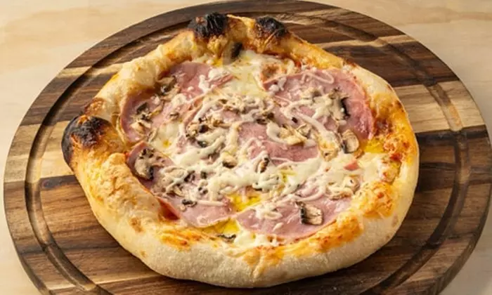 Pizza nach Wahl inkl. Getränk zum Abholen für 1, 2 oder 4 Personen (bis zu 29% sparen) - Primary Image