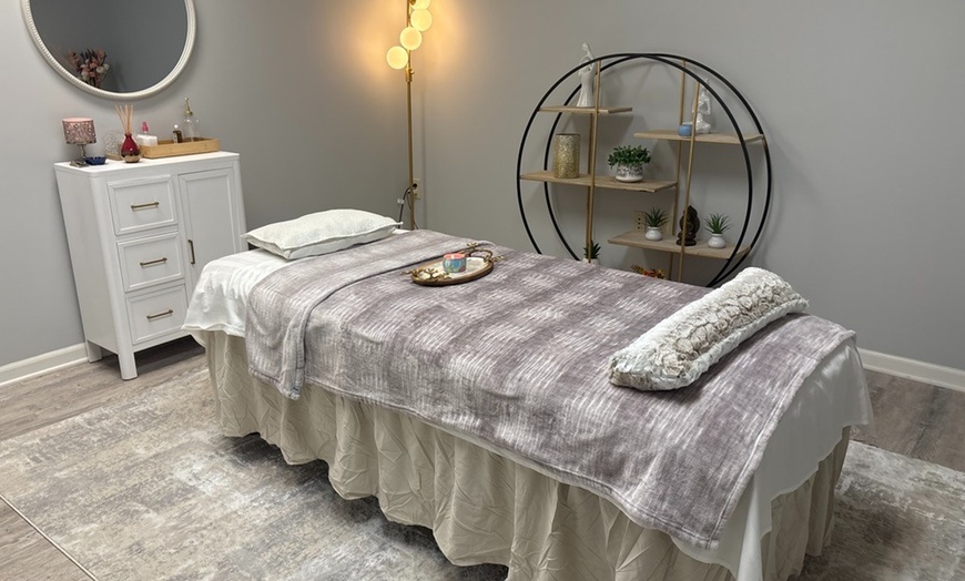 Image 3: Mother’s Day Special: Head Spa & Relaxing Massage for One or Couples
