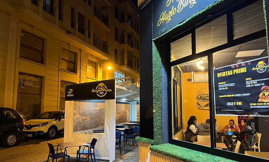 Image 14: Menú de hamburguesa smash o prime para 2 o 4 personas, postre y bebida