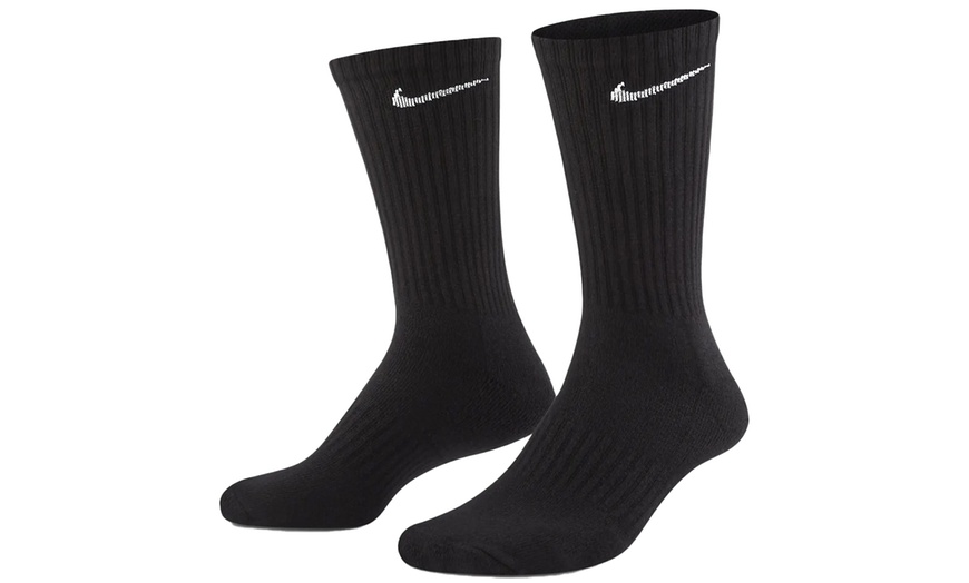 Image 5: Three-Pack Nike Men's Everyday Cushioned Socks 