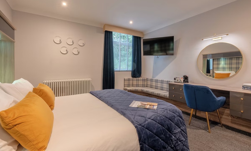 Image 10: Lancashire: One Night Stay with Breakfast, Gin Making Experience