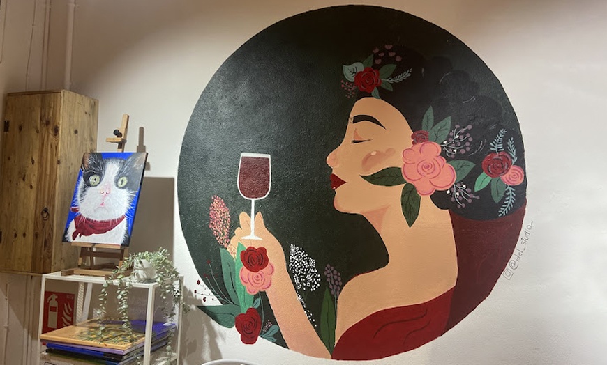 Image 2: Arte, snacks y bebida en experiencias creativas o premium  