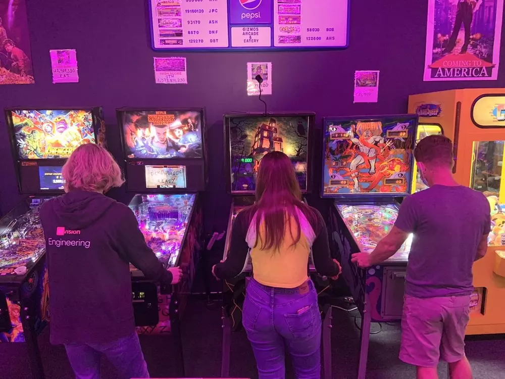 Get 60 Arcade Tokens, 40, 80 Tokens + Food Credit or 8 Person + Snacks