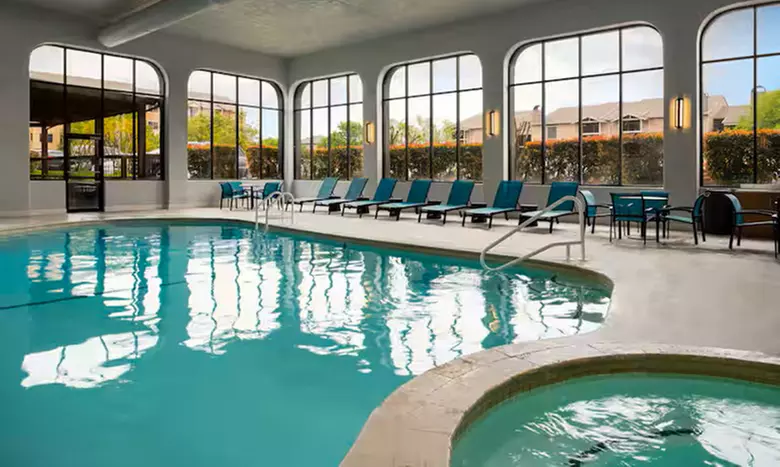 Embassy Suites by Hilton Austin Central Hotel - Spacious Suites & Free Breakfast Near Downtown Austin