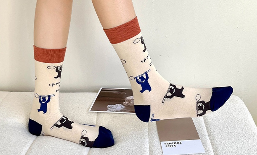 Image 11: Four Pairs Monet-Inspired Women Novelty Crew Socks